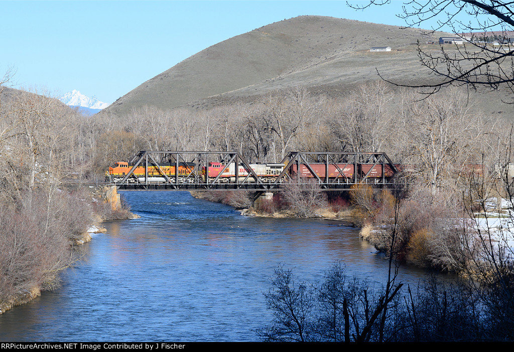 BNSF 6963